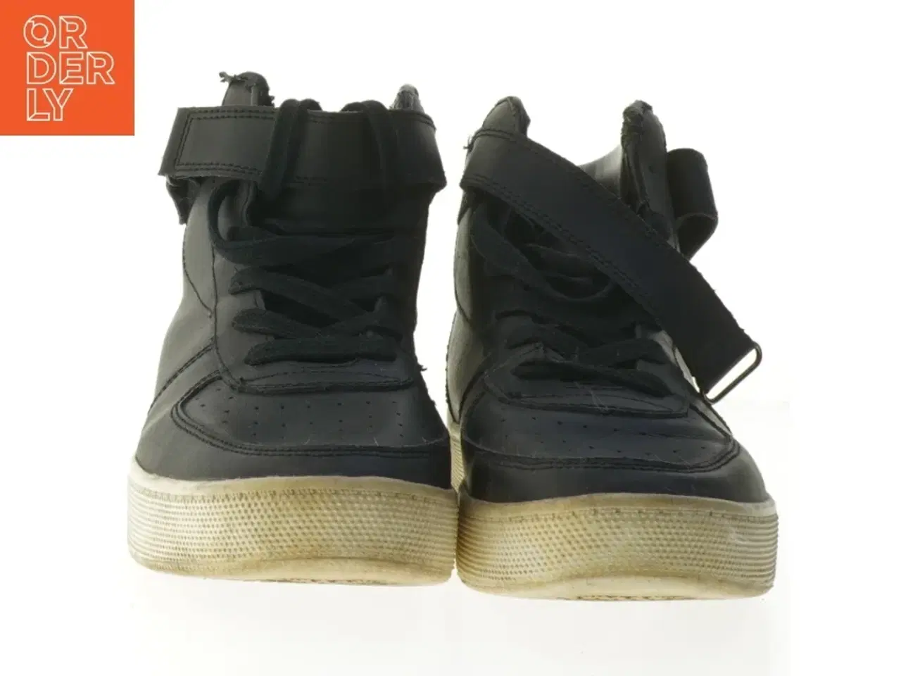 Billede 4 - Sort høj sneaker fra Mango (str. 40 )