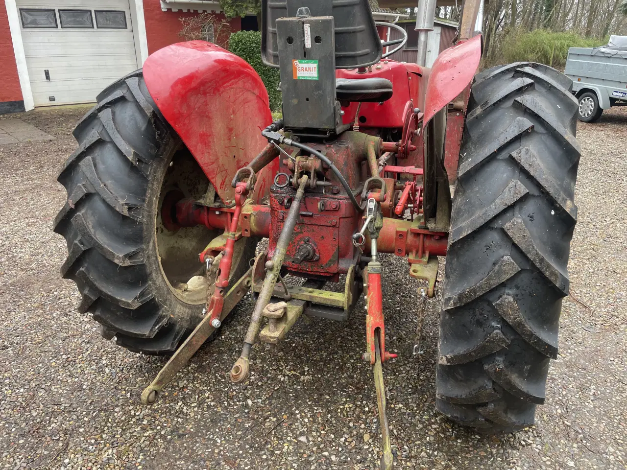 Billede 5 - Fin IH 434 med frontlæsser.