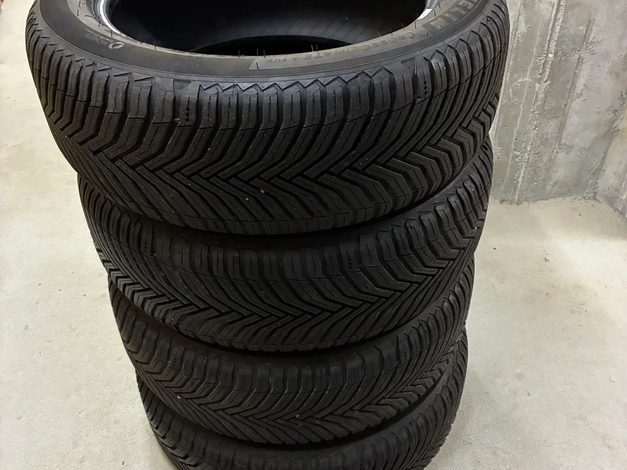 Billede 1 - Michelin CrossClimate 2 SUV Helårsdæk 235/55 R19
