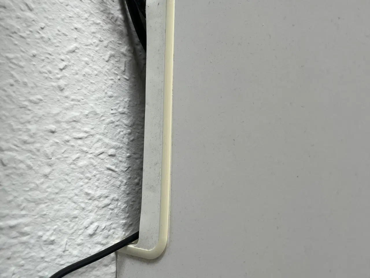 Billede 2 - TV-bord fra IKEA