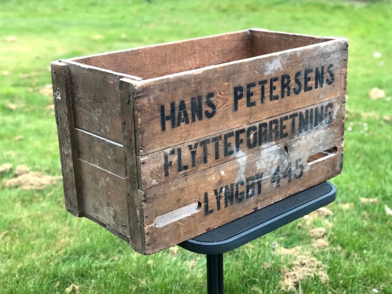 Billede 3 - Stor gammel flyttekasse i træ.