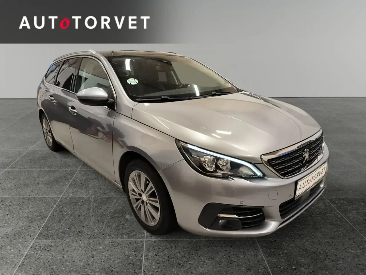 Billede 4 - Peugeot 308 1,2 e-THP 130 Allure Sky SW