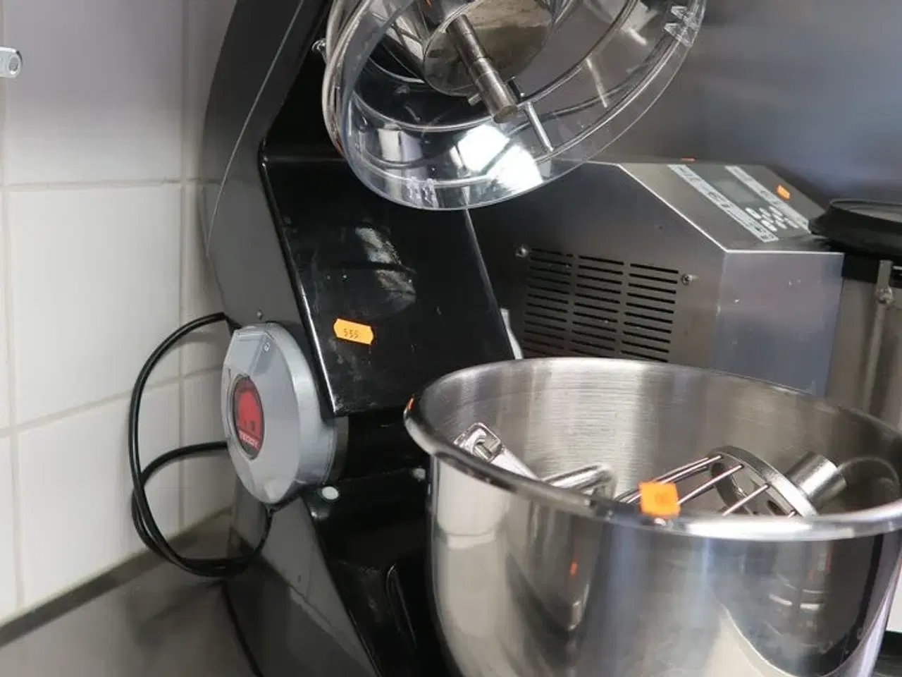 Billede 2 - Røremaskine TEDDY 5 L sort Varimixer (Brugt)