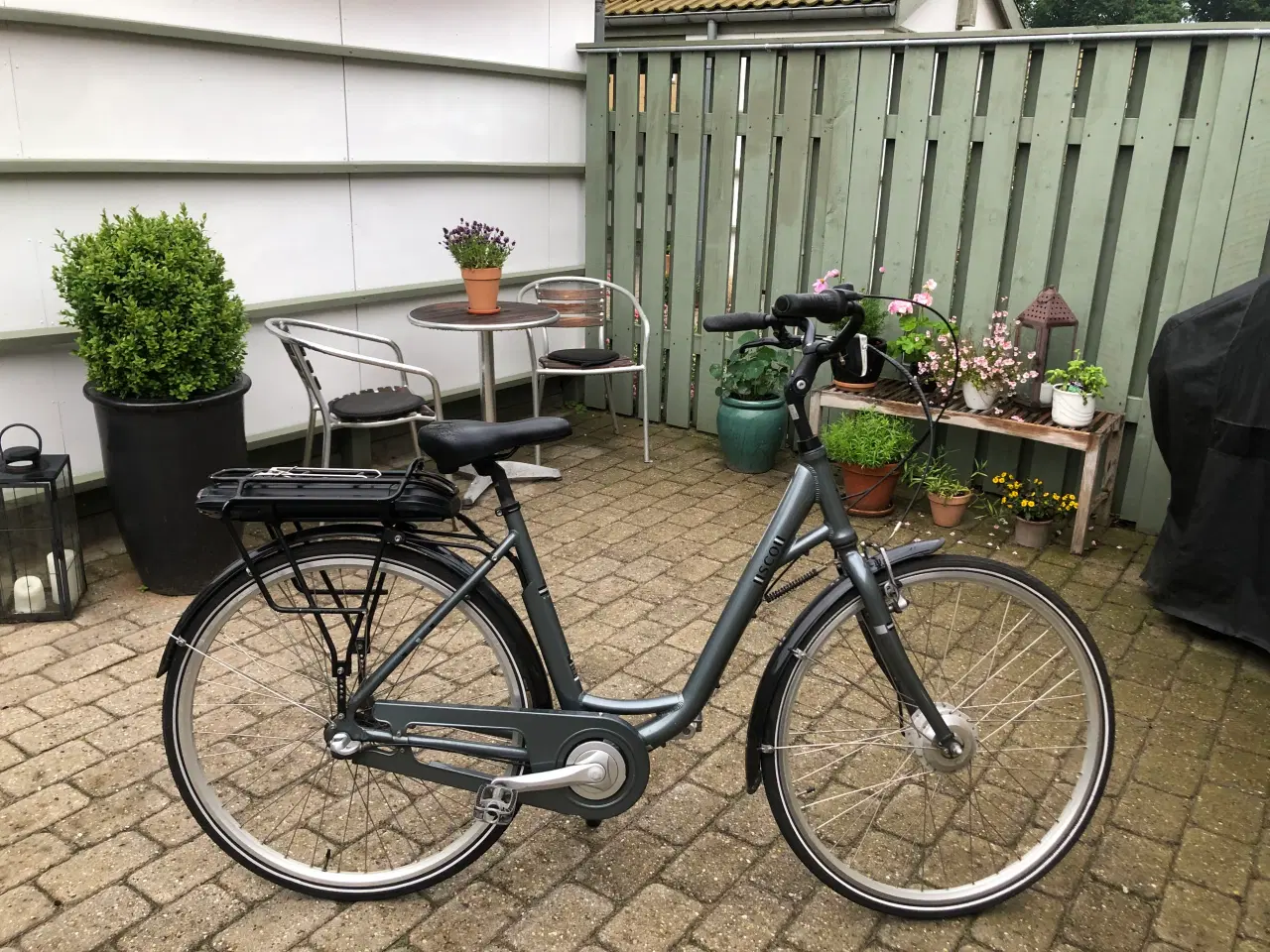 Billede 2 - SCO elcykel 8 AH batteri defekt motor med nye dæk 