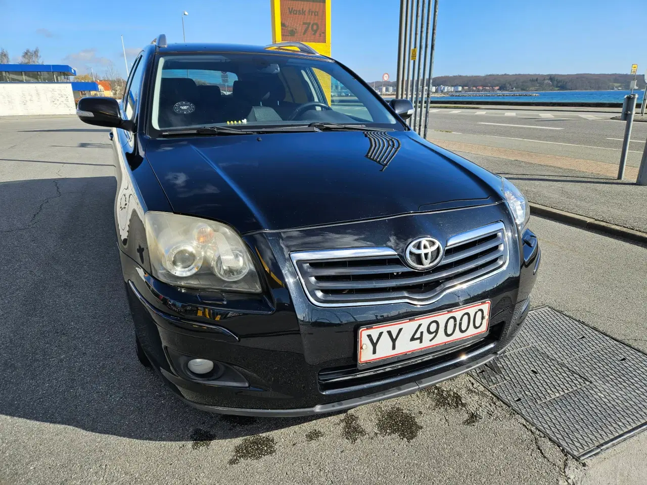 Billede 1 - Pålidelig og rummelig Toyota Avensis stationcar