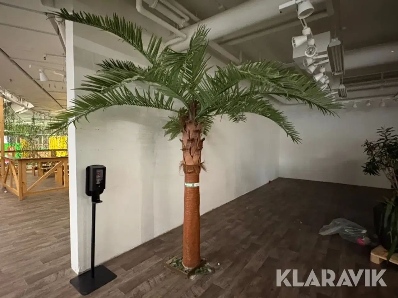 Billede 1 - Kunstige palmetræer - 2 styk