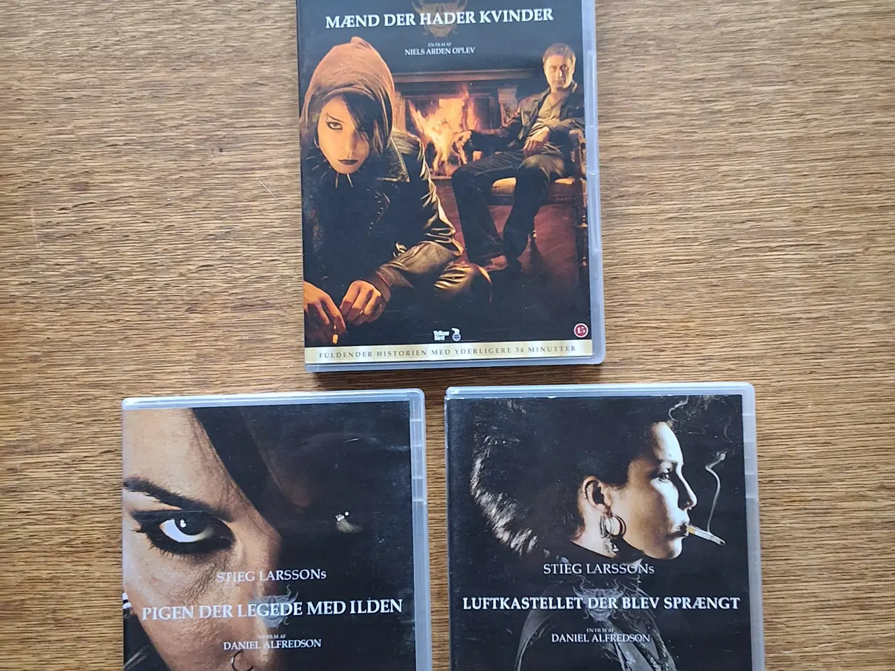 Billede 3 - Stieg Larssons trilogi består af tre svenske krimi