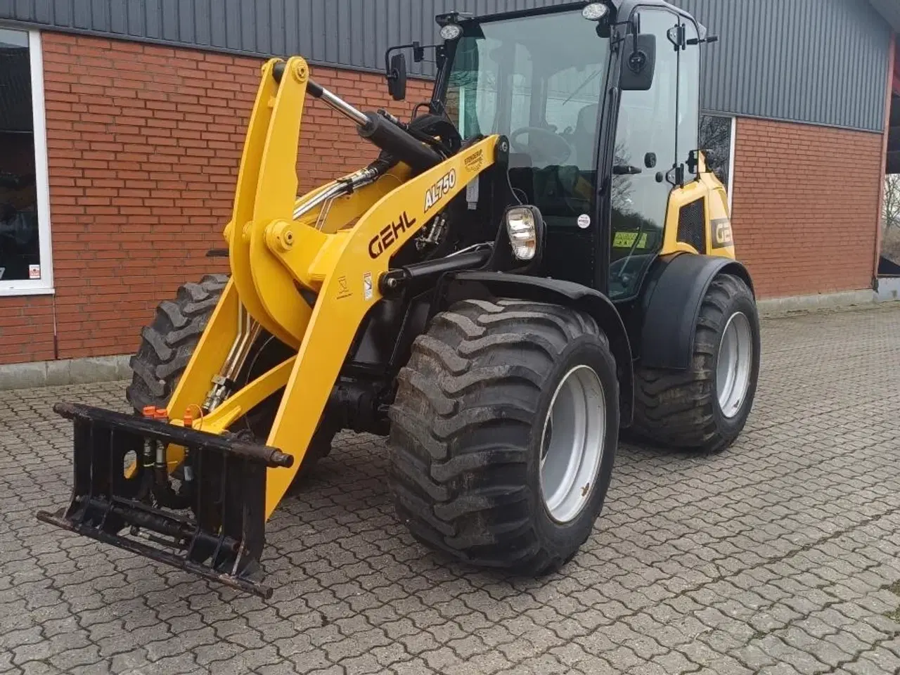 Billede 1 - Gehl AL750 m/kabine
