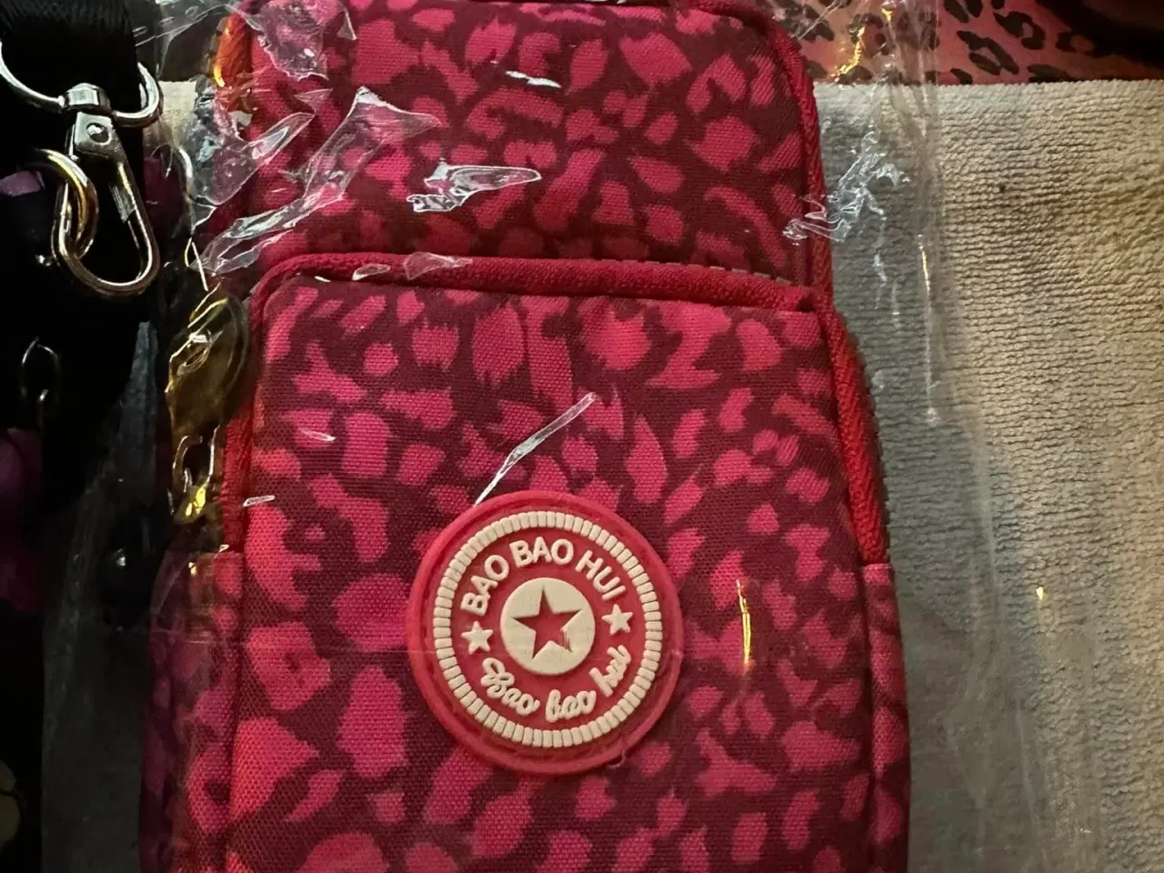 Billede 2 - Mobil tasker 3 stk 