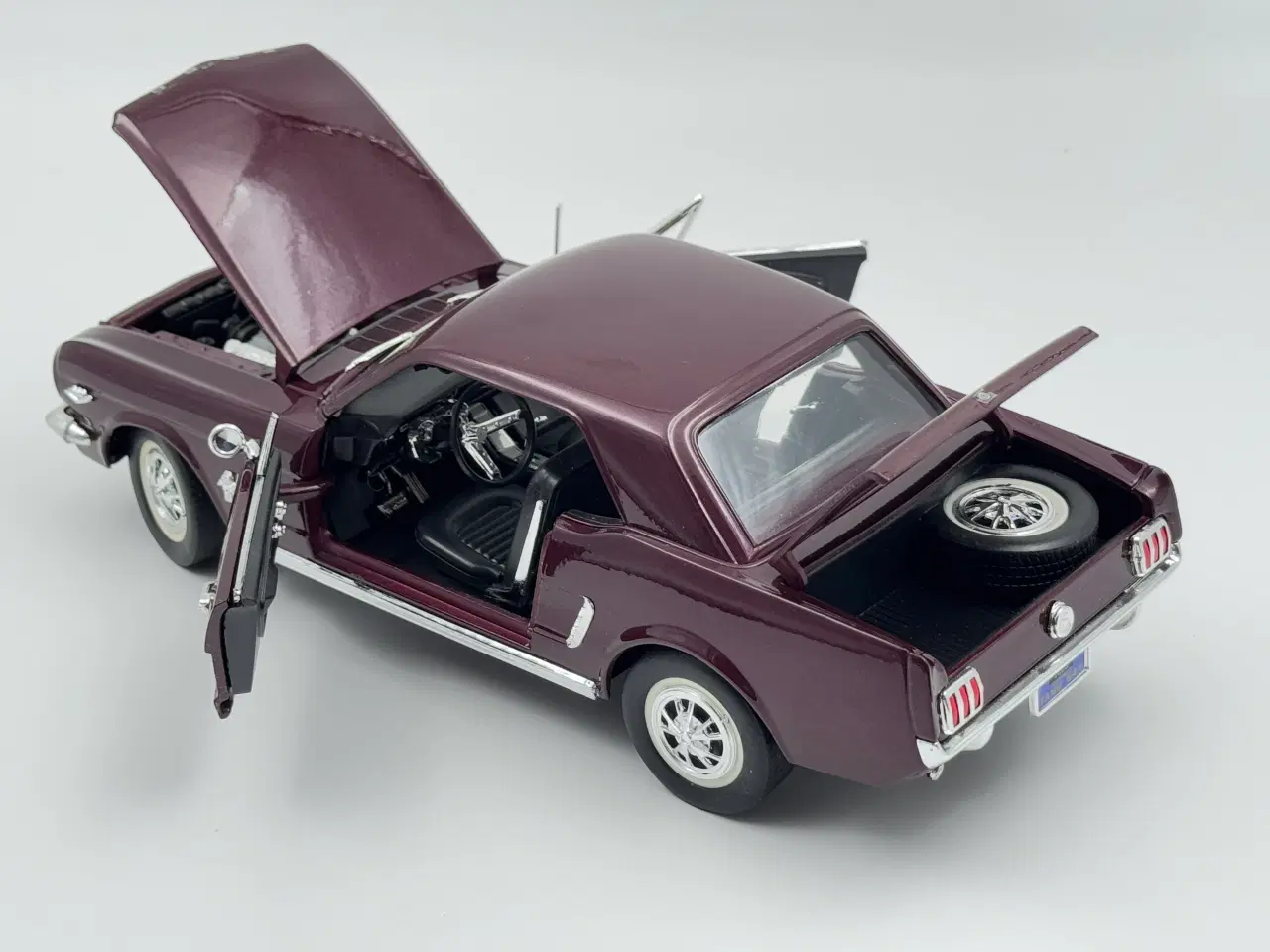 Billede 5 - 1964 Ford Mustang Coupe 1964½ model 1:18