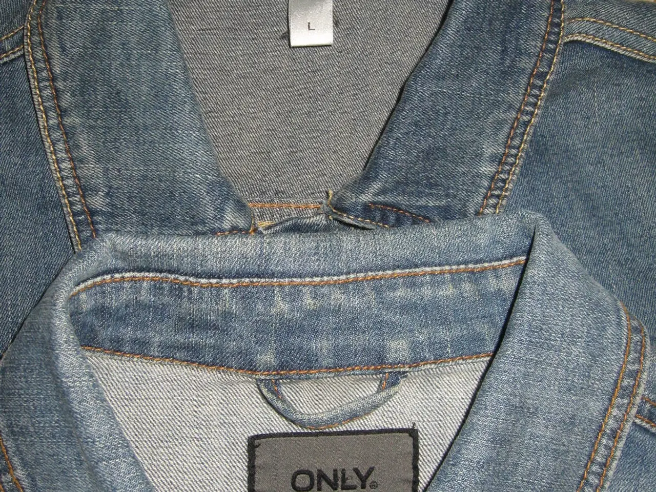 Billede 3 - 2 x Denim jakker str 38-40 - Samlet pris