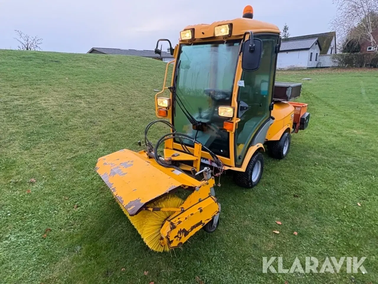 Billede 1 - Redskabsbærer Stiga Titan 32H