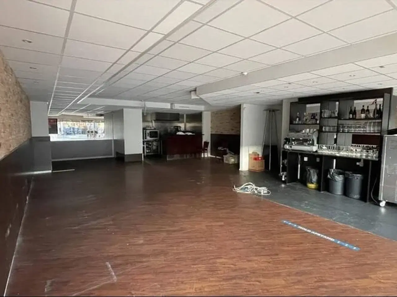 Billede 4 - Godt beliggende lokale midt i Asnæs Centret! 