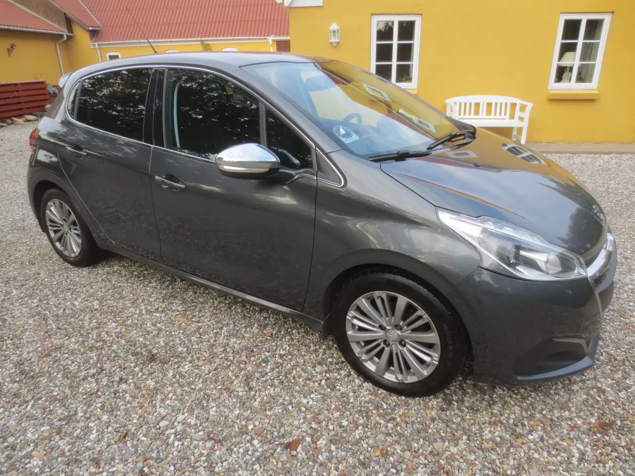 Billede 4 - Peugeot 208 1.6 BLUE HDi År 2017. 
