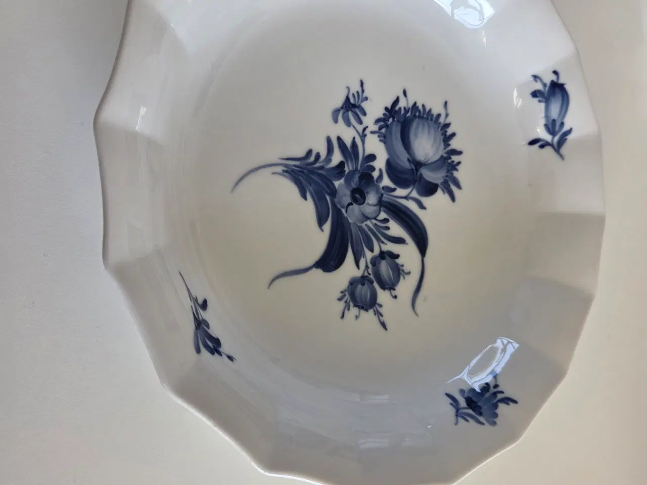 Billede 6 - Blå Blomst kantet kaffestel og serveringsfade