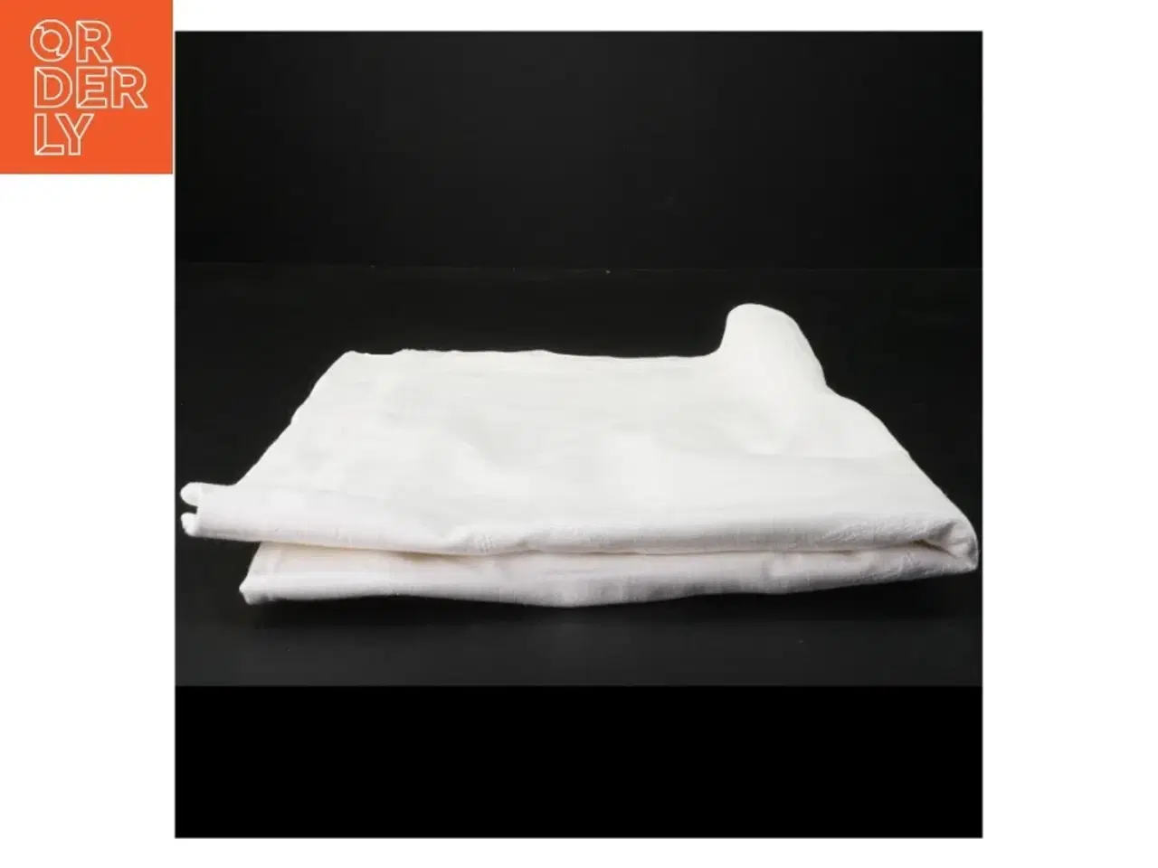 Billede 1 - Hvid dug (str. 106 x 106 cm)