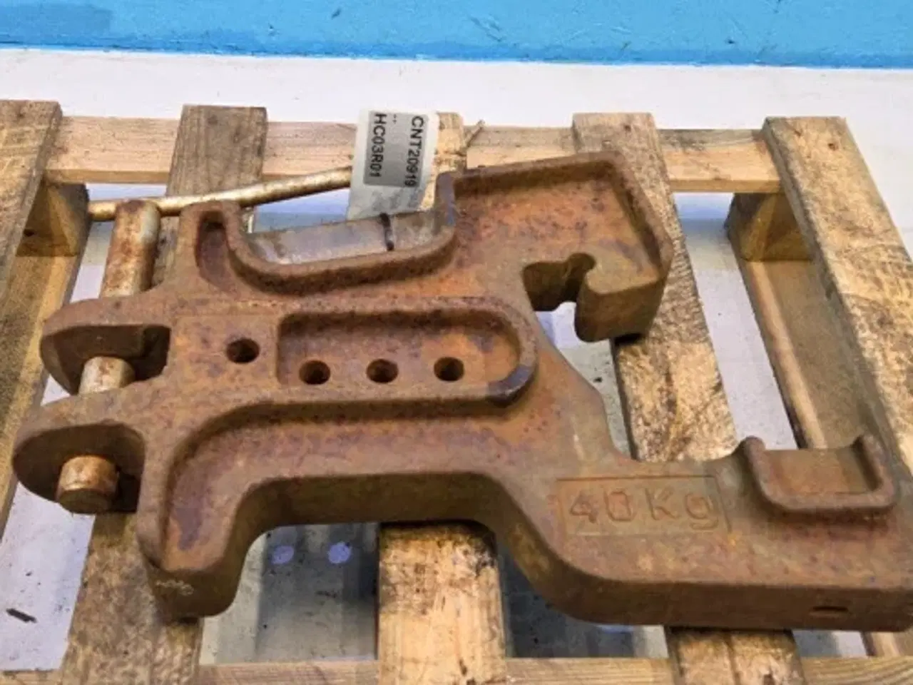 Billede 2 - New Holland 8210 Frontvægt 82007009