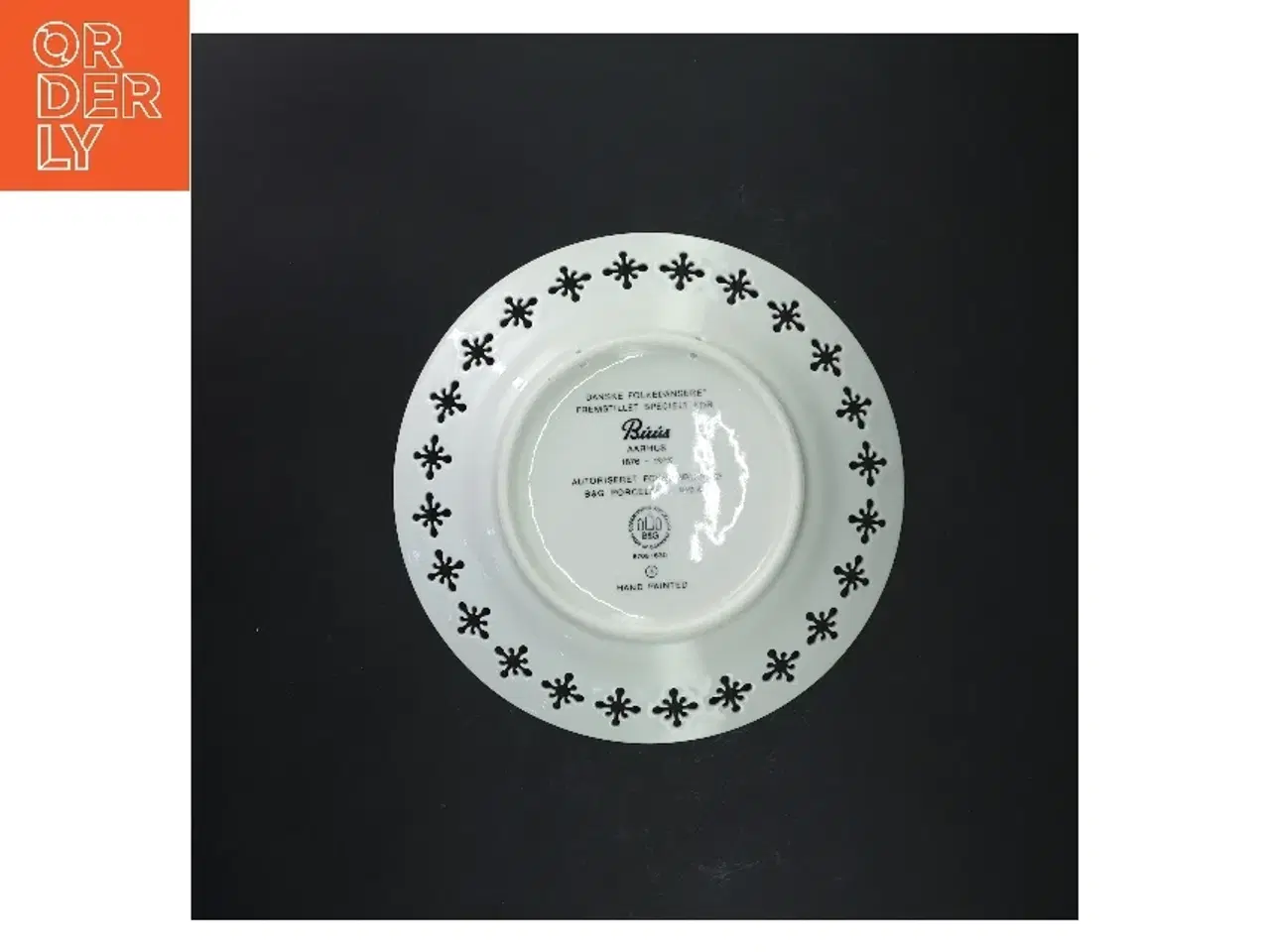 Billede 3 - Dekorativ tallerken med Salling Egnen motiv fra Bing Og Grøndal (str. Ø 22 cm)