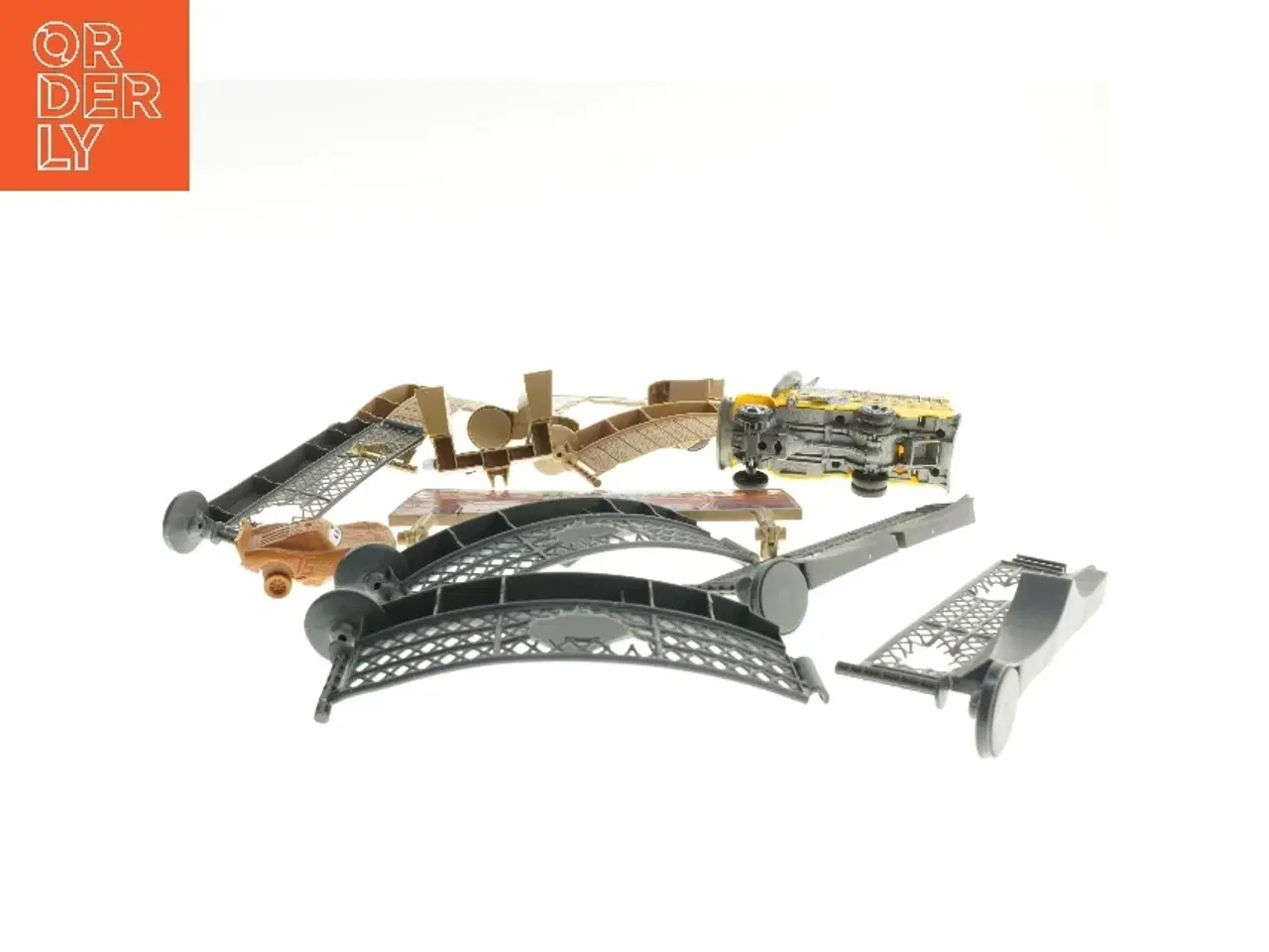 Billede 2 - Cars Thunder Hollow racerbane legetøjssæt