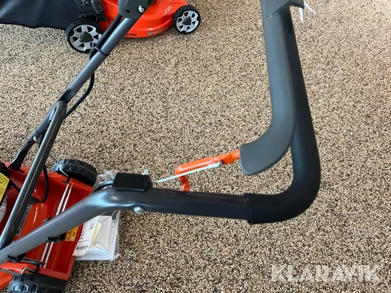 Billede 9 - Græsslåmaskine Husqvarna LB 246E