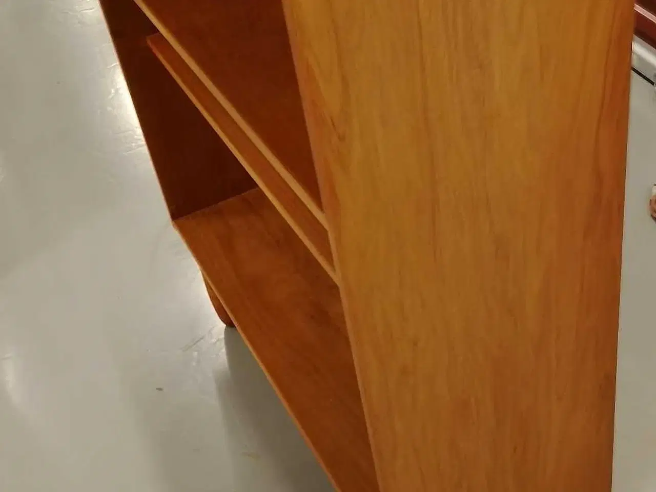 Billede 4 - Klassisk elegant teak retro reol 