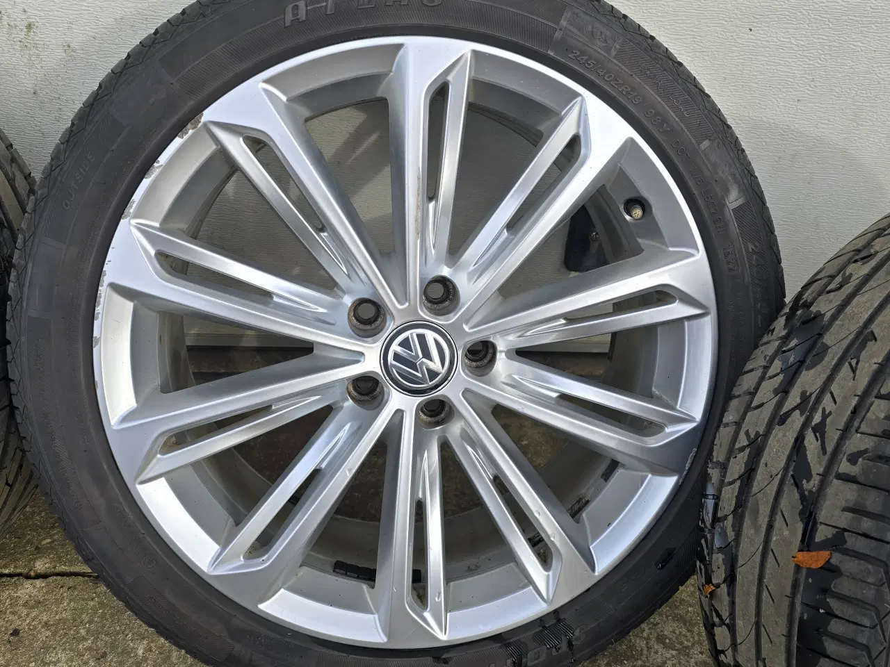 Billede 3 - VW Verona 19" alufælge med dæk
