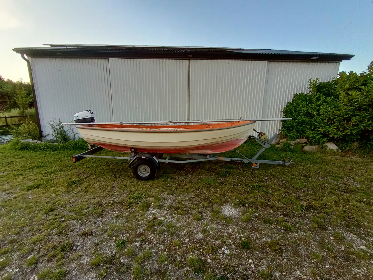 Billede 1 - Sejljolle med trailer og motor