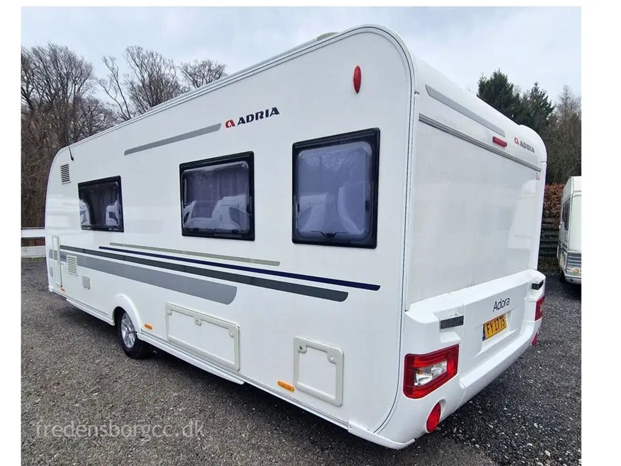 Billede 7 - 0 - Adria Adora 613 HT   Enduro EM313 Mover og 12 V. 100 Ah. Agm Batteri og 13 Amp. Vitron Lader fra juli 2025