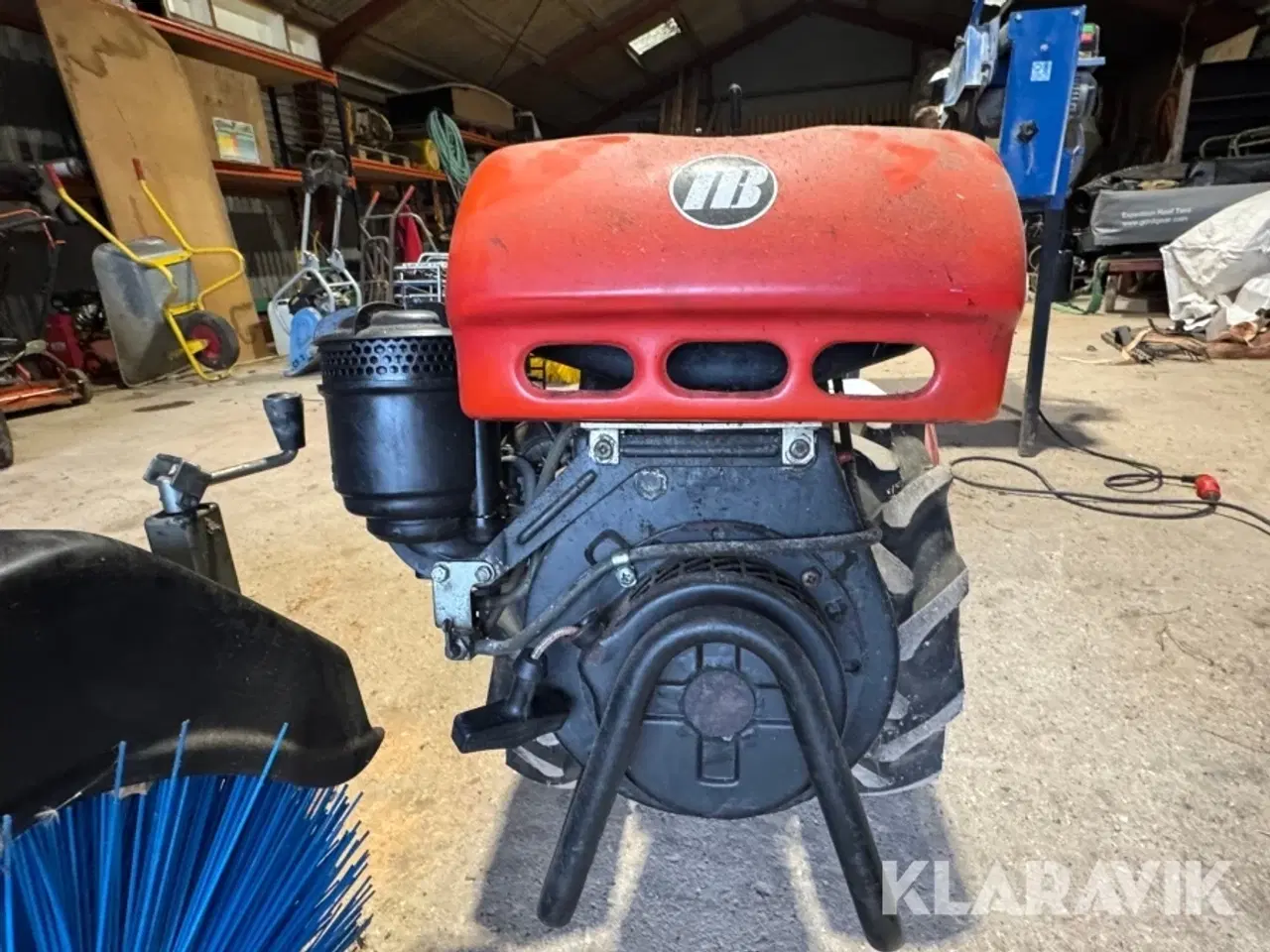 Billede 8 - Fræser med kost Nibbi 600