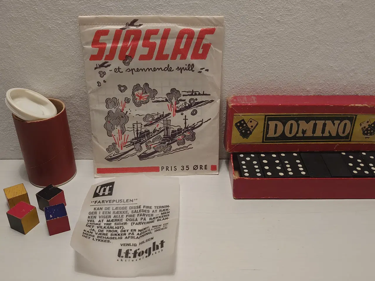 Billede 1 - 3 stk gamle spil: Farvepuslen, Domino, Søslag.