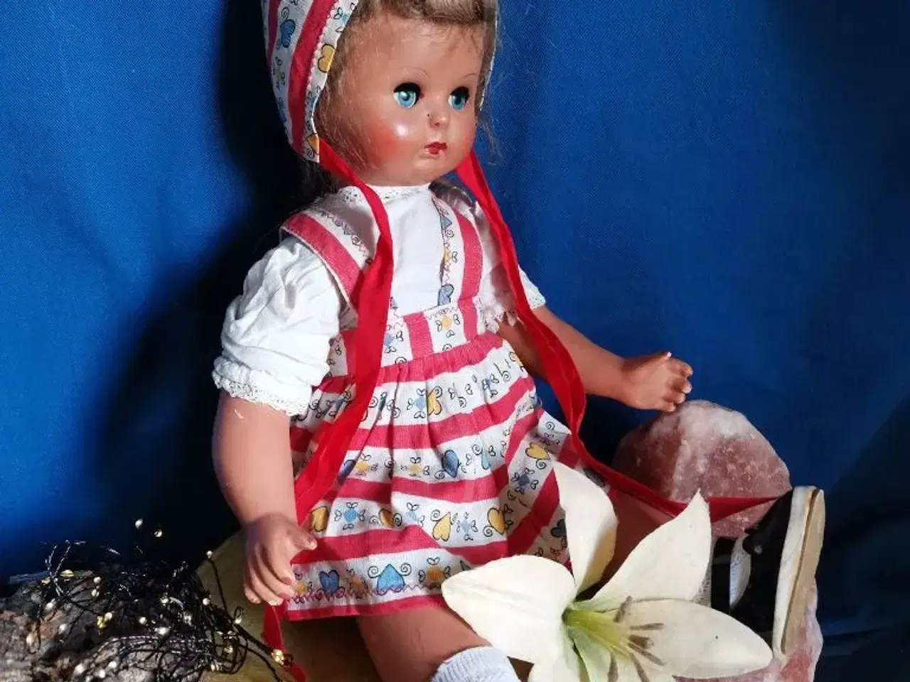 Billede 1 - Walking doll.. Gammel dukke