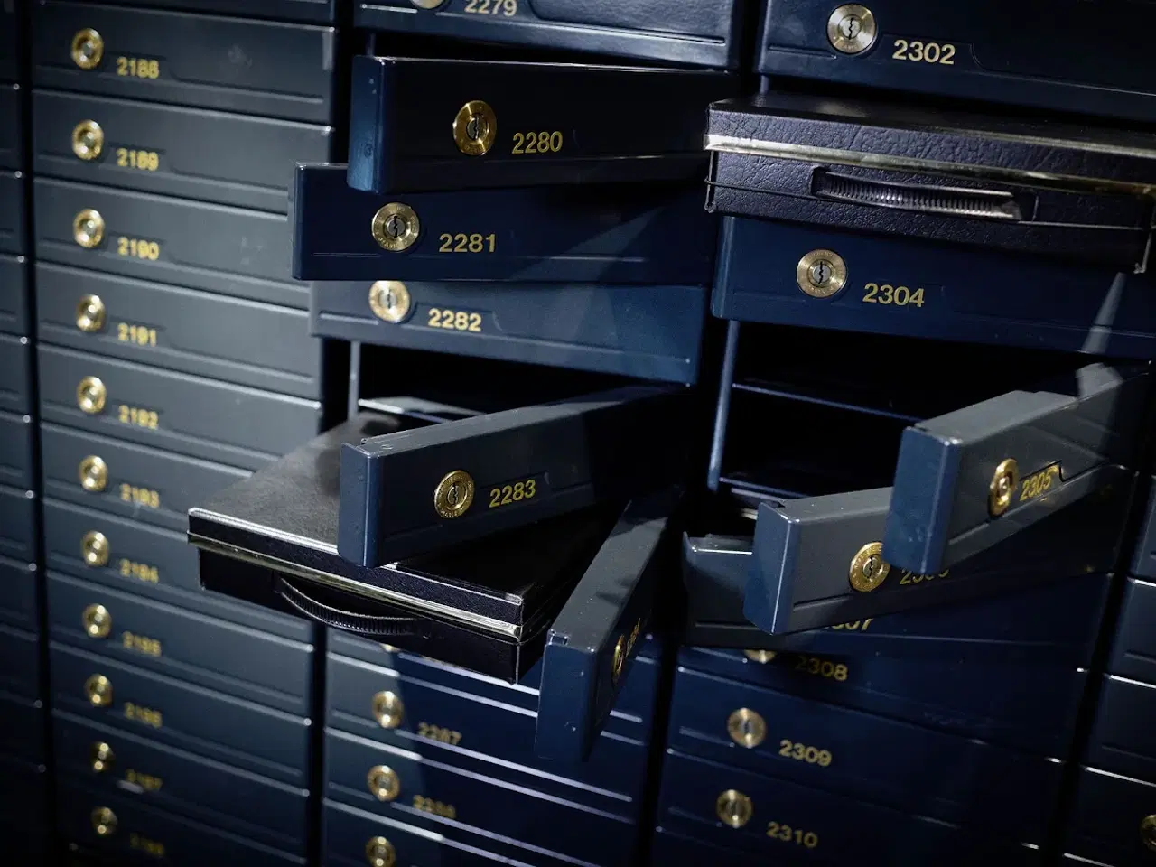 Billede 2 - Bankboks med indsatser