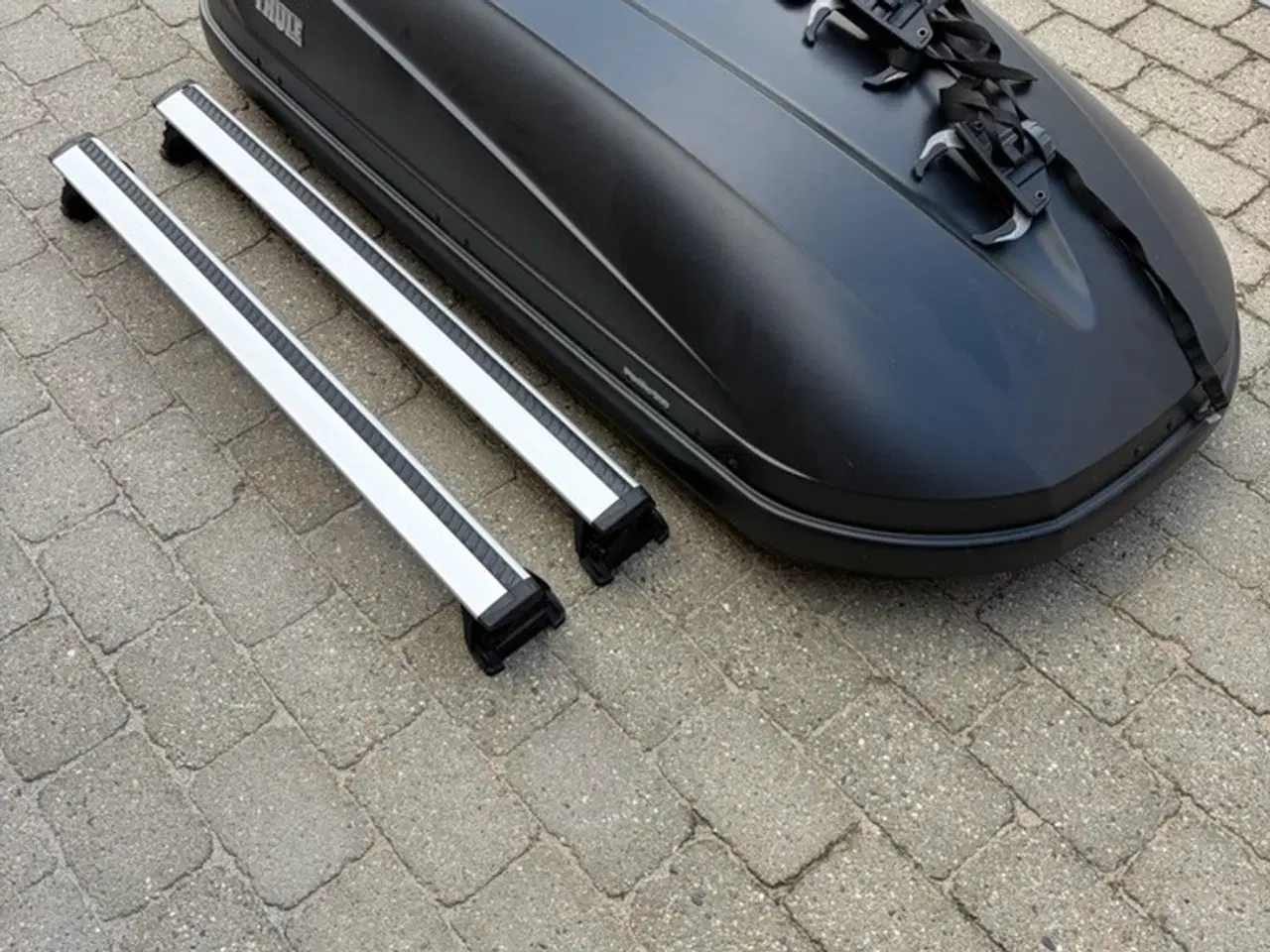 Billede 1 - Thule tagboks model Pacific 200