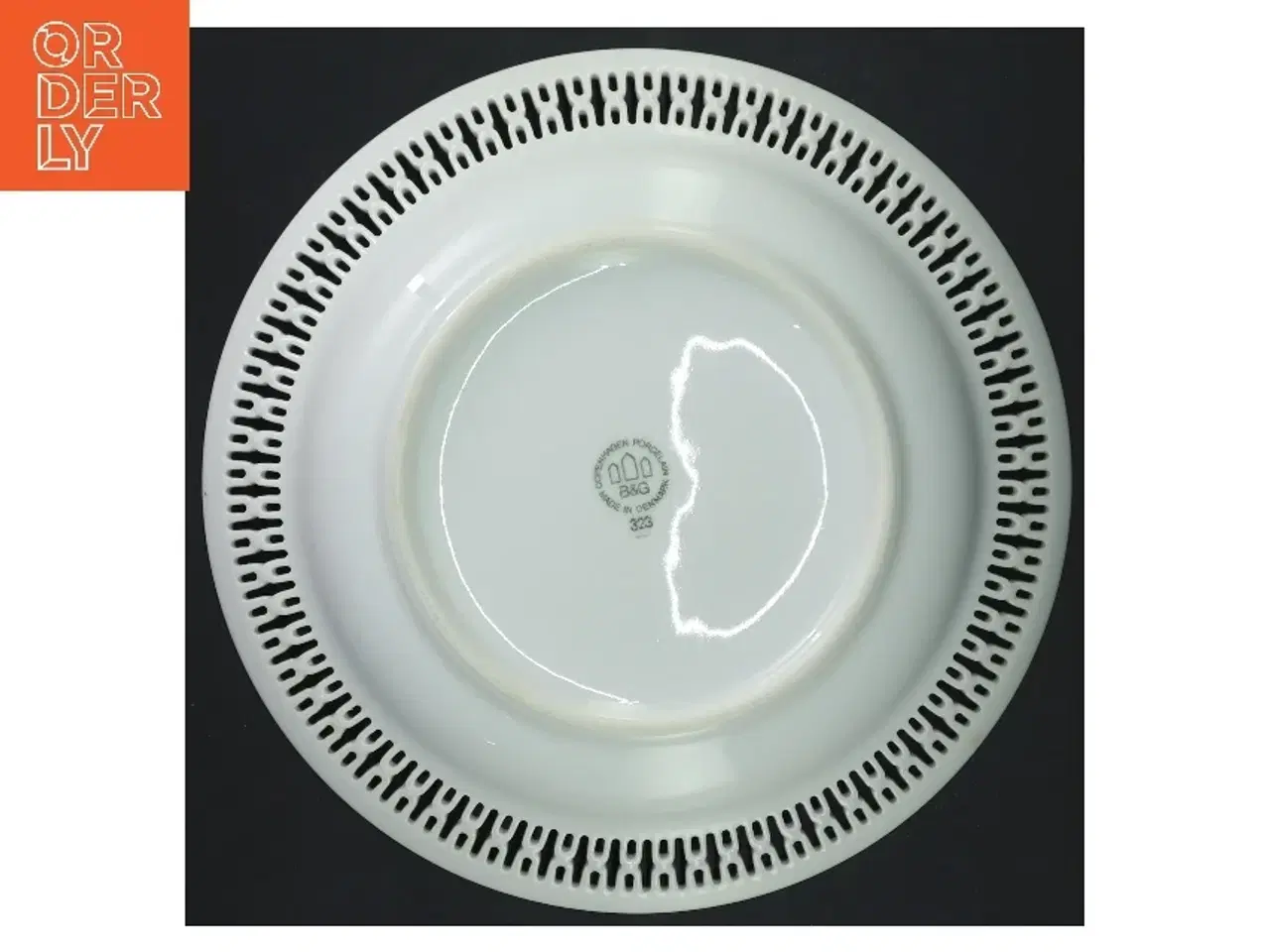 Billede 3 - Porcelæn tallerken med guld kant fra Bing & Grøndahl (str. Ø 21,5 cm)