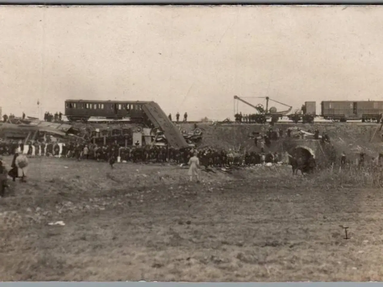 Billede 1 - Vigerslevulykken 1919 - Fotokort u/n - Ubrugt