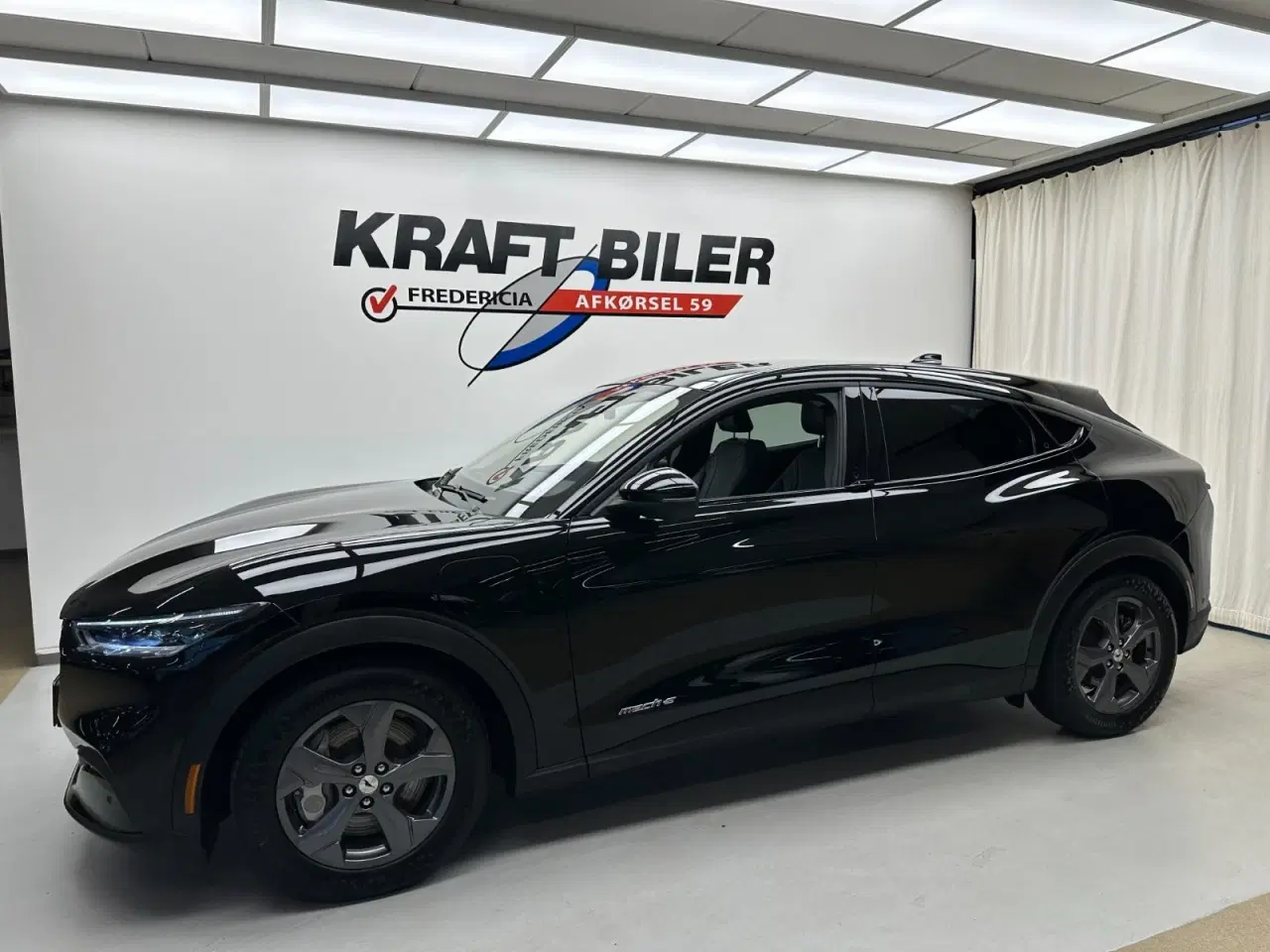 Billede 3 - Ford Mustang Mach-E 75 Premium Standard Range