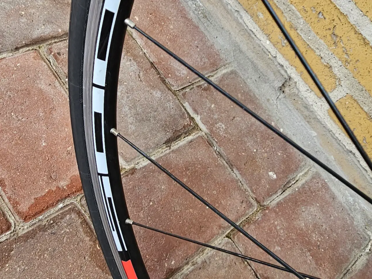 Billede 5 - Roadbike Kuota Kharma 62cm + transport bag