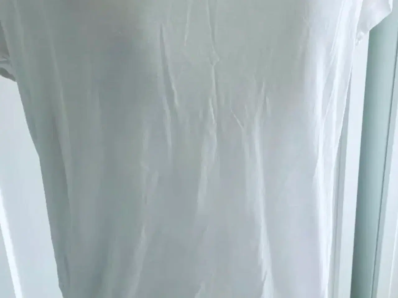 Billede 3 - T-shirt hvid 