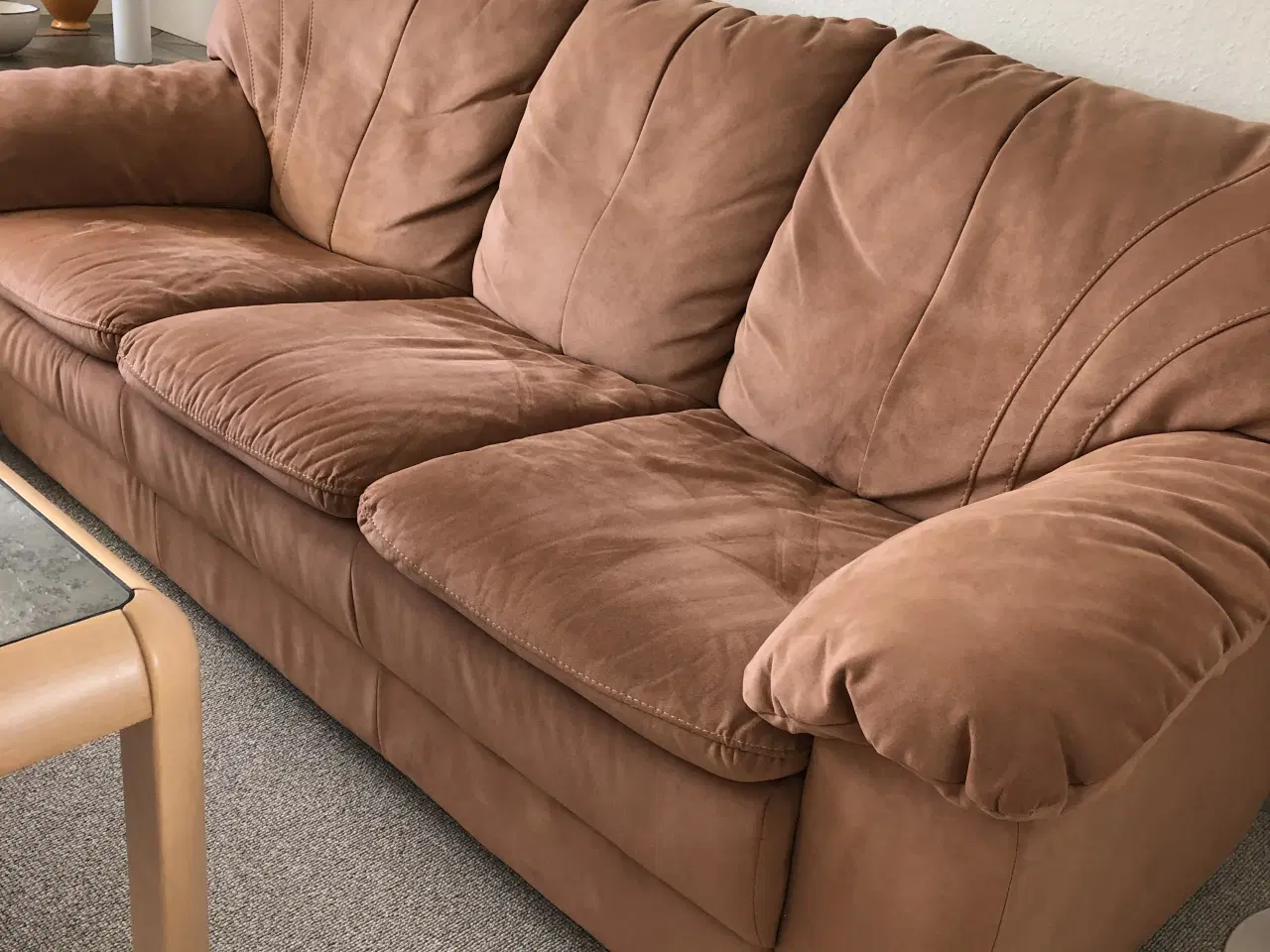 Billede 1 - Sofa, man sidder godt i den