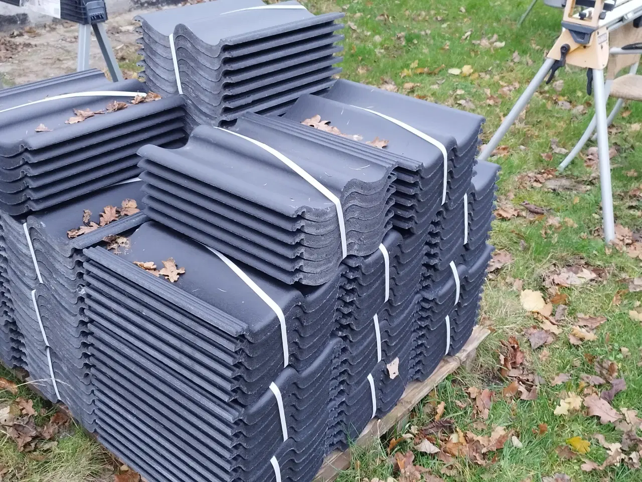 Billede 2 - Monier tagsten B&C 25 matsort