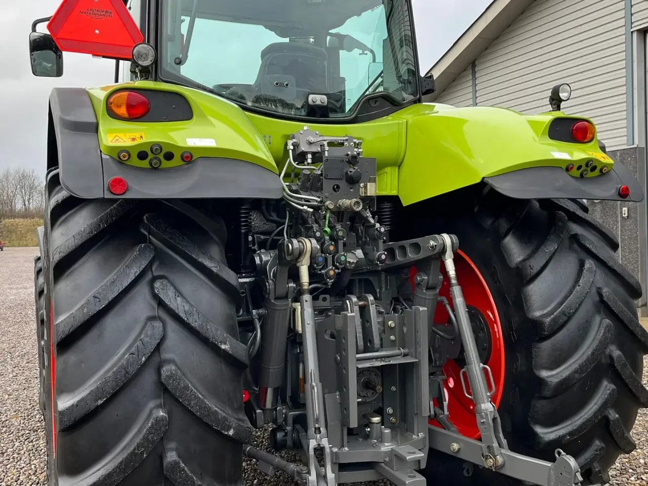 Billede 3 - CLAAS Axion 830 Med frontlift. Velholdt traktor.
