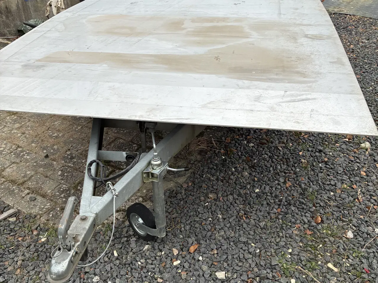 Billede 1 - aluminium plade stor 6 mm. 