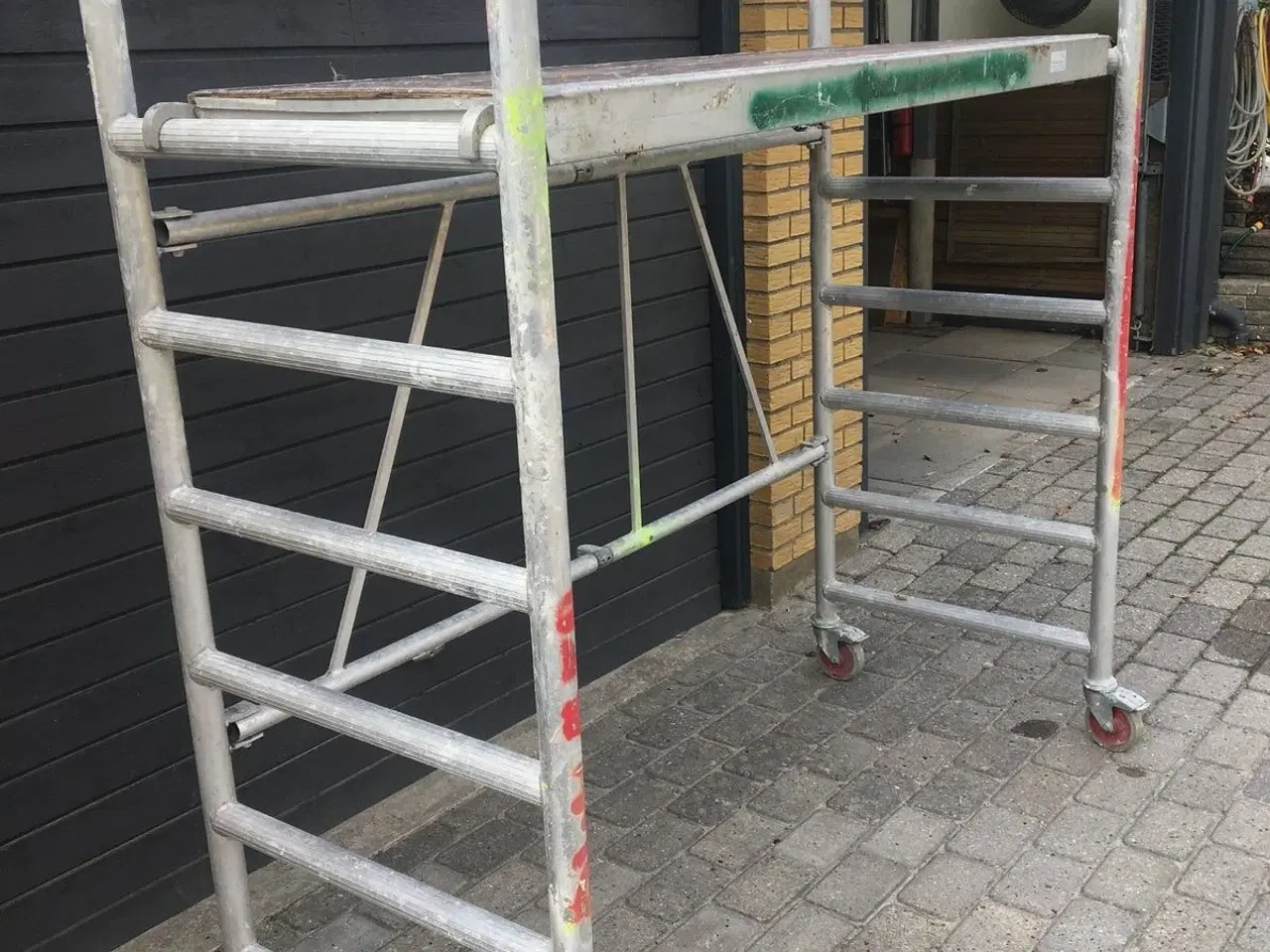 Billede 2 - JUMBO RULLESTILLADS KUN UDLEJNING