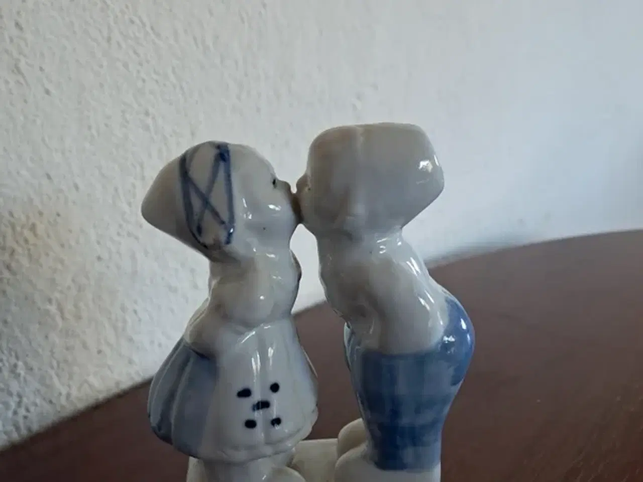 Billede 3 - Kyssefigur