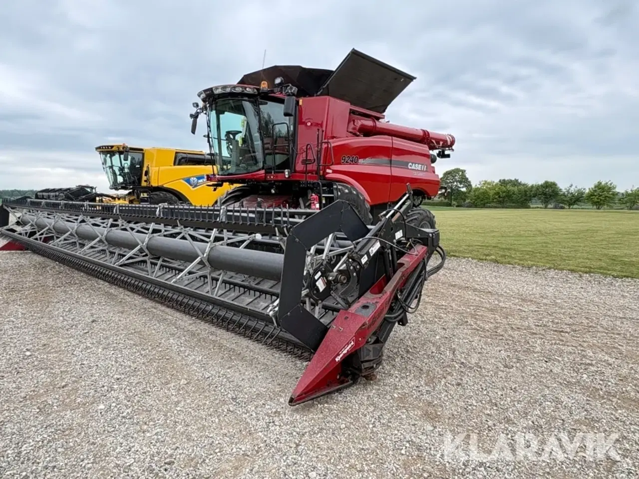 Billede 2 - Mejetærsker Case IH Axial-Flow 9240 med Honey Bee SP36 skærebord
