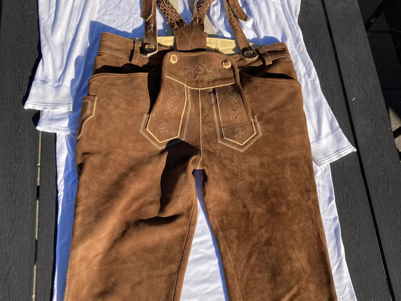 Billede 1 - Lederhosen ægte bayriske,til Bierfest- Oktoberfest