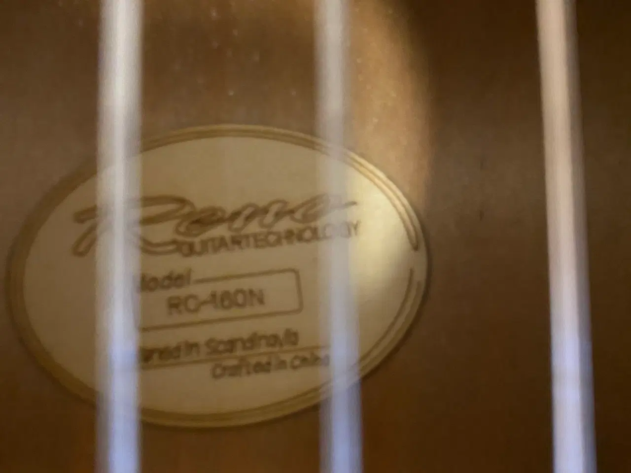 Billede 6 - 🎸 RENO RC160N Klassisk Guitar – 3/4 størrelse 🎶