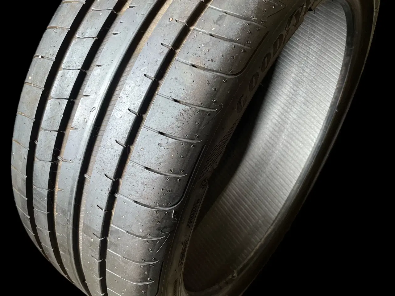 Billede 2 - 19 GoodYear 245/35r19 Ref.J25 Sommer