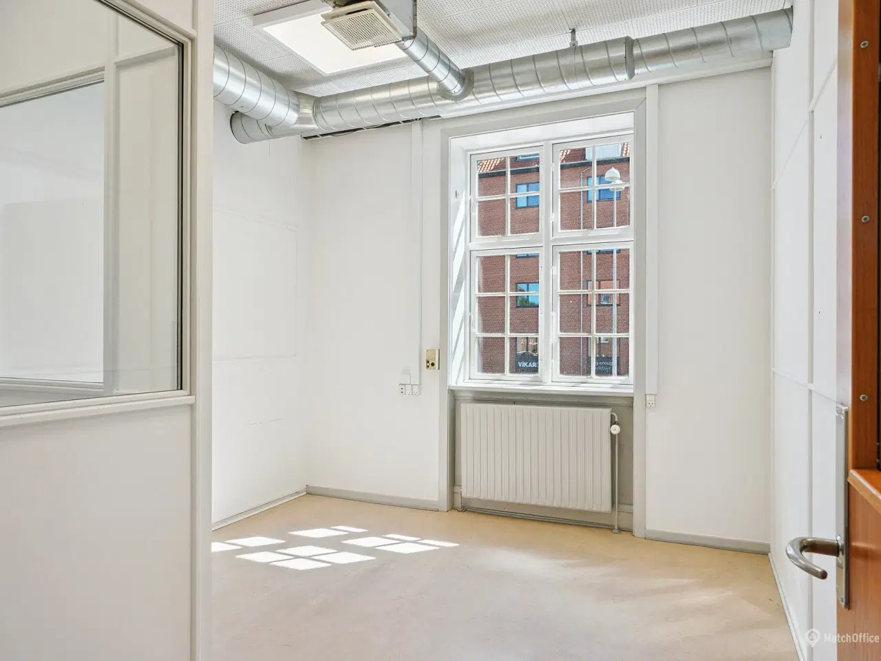 Billede 7 - Velbeliggende erhvervslejemål – ideelt til kontor med lager