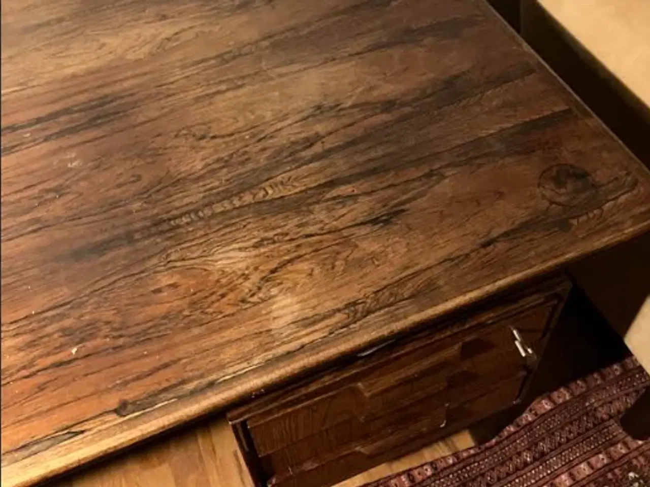 Billede 4 - Palisander skrivebord med palisander papirkurv.